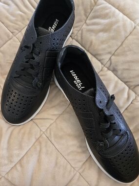 VANELI Sport Slip-On Sneakers in White Sole